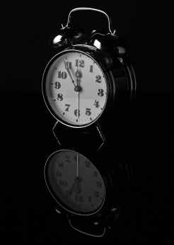 alarm alarm clock analogue black and white